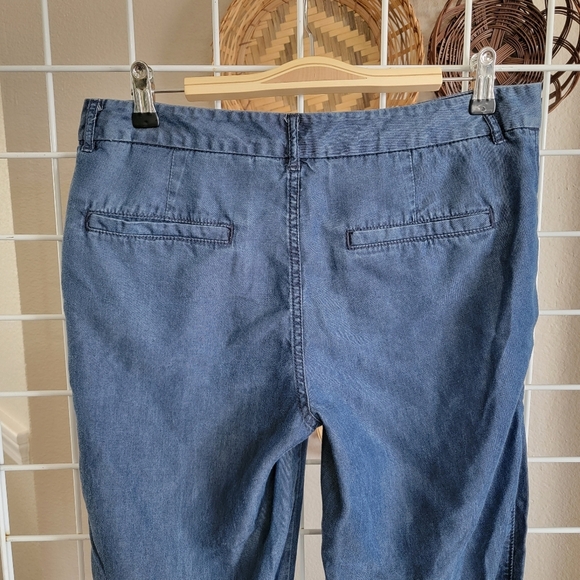 Banana Republic Denim Light Weight Jogger Sz 4 - Picture 4 of 5